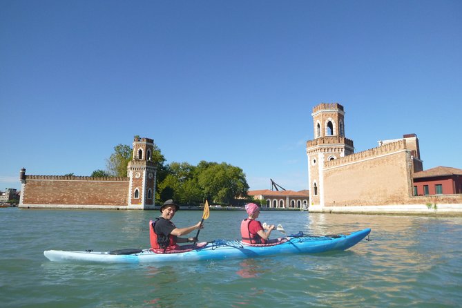 2 Hour Venice Canal Kayak Tour - Premium experience by day - Key Things I’d Prioritize Before You Go