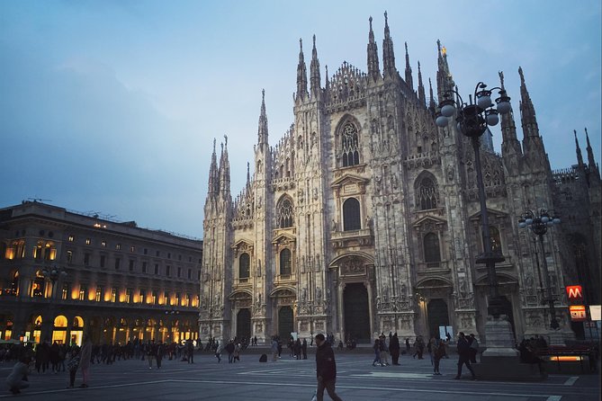 2-hours Duomo of Milan guided experience with entrance tickets - Small Group Size: Why Up to 15 People Feels Different