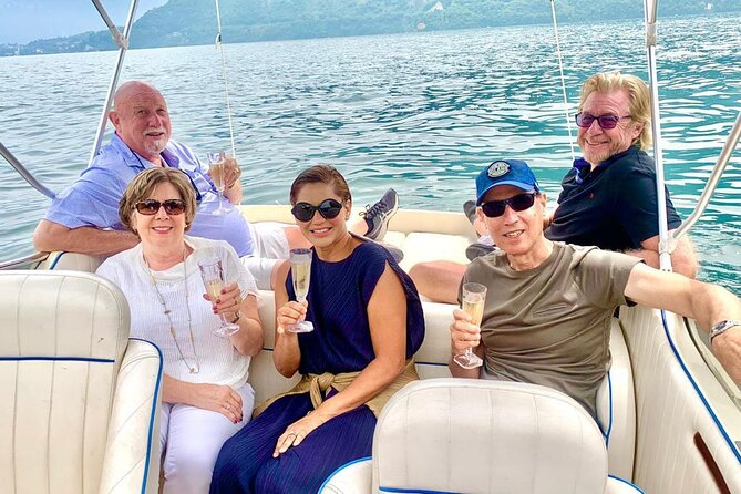 2 Hours Private and Guided Cruise to Lake Como Mostes boat - Captains and guidance: the human part of the cruise