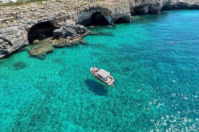 3 Hour Group Tour by Boat to the Caves of Santa Maria di Leuca - Boat quality, comfort, and why shade matters