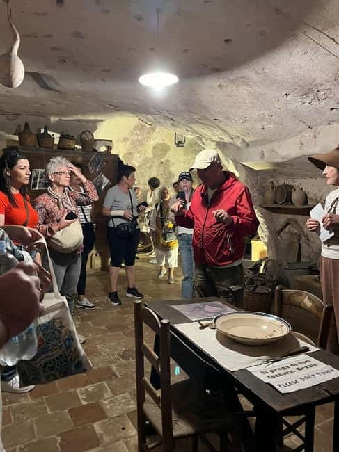 Alberobello & Matera: Guided Tour with Tasting, from Bari - Meeting in Bari: check-in help and a clear start