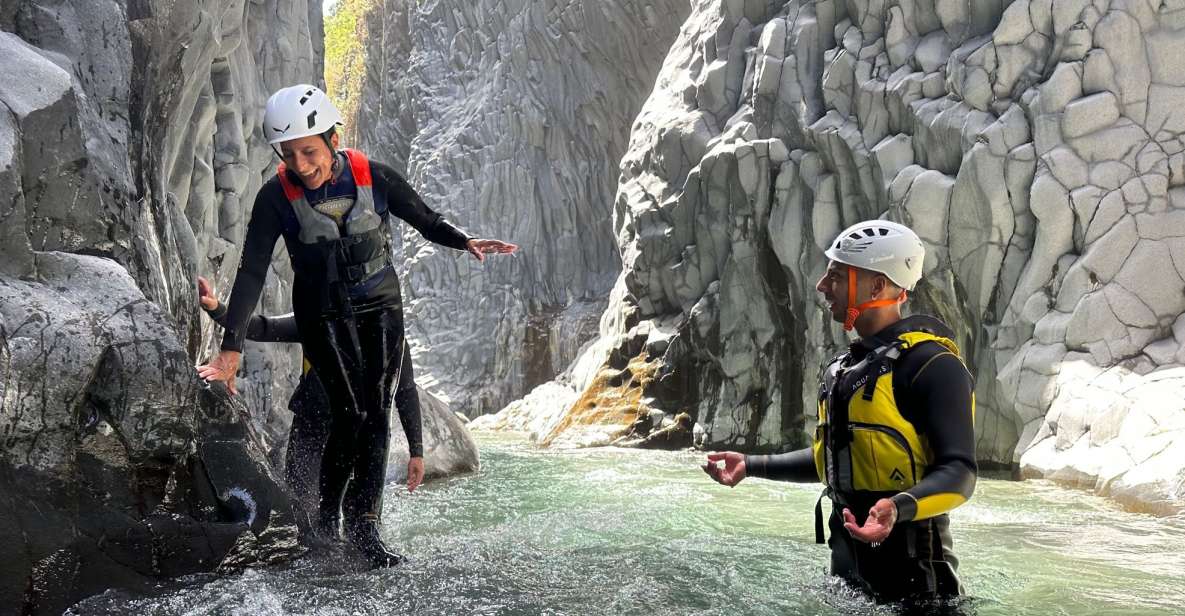 Alcantara River and Gorges: Bodyrafting Experience - Getting to Agriturismo Valle Alcantara and gearing up fast