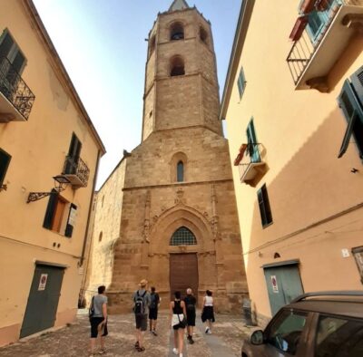 Alghero: Historic Center Walking Tour with A Local Guide - Meeting at Hotel Catalunya and Finding Porta Terra