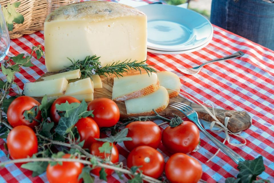 Alghero: Sardinian Home-Cooking Class and Meal - Should You Book This Alghero Home-Cooking Class?