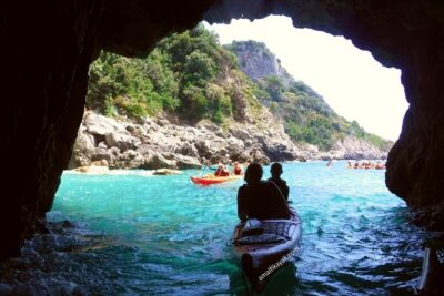 Amalfi Coast Kayak Tour: Explore Caves, Arches & Hidden Beaches - Meeting in Amalfi and getting on the water without drama