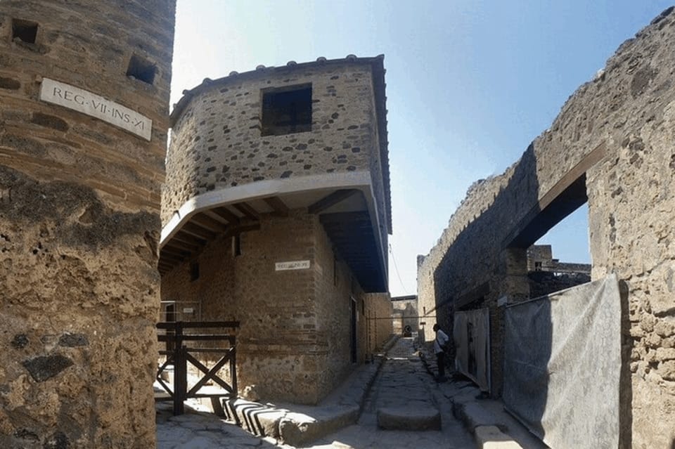 Amalfi Coast: Pompeii Guided Tour with Skip-the-Line Entry - Walking Reality: Uneven Ground, Best Shoes, and Who Should Skip