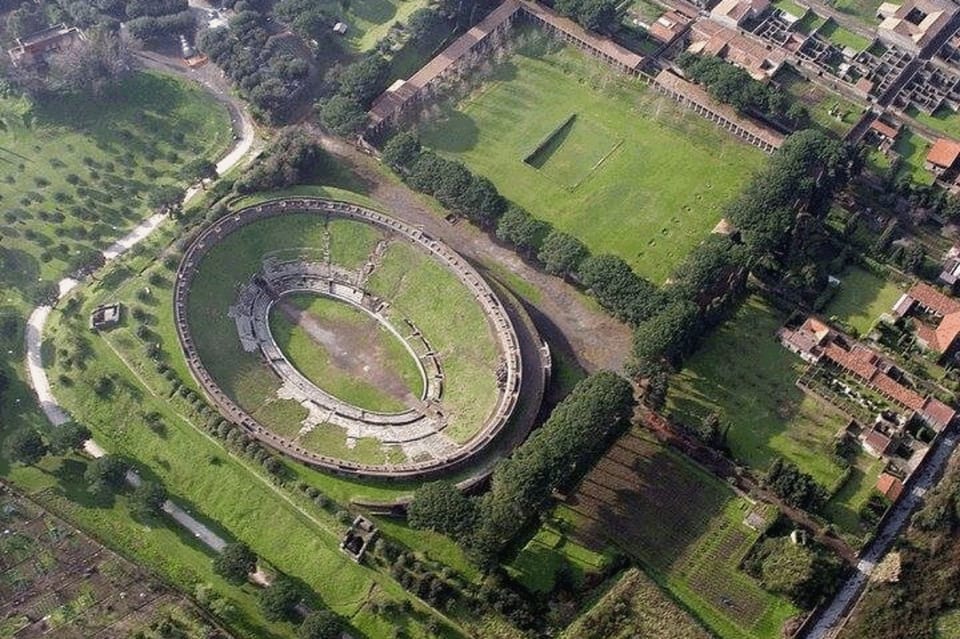Amalfi Coast: Pompeii Guided Tour with Skip-the-Line Entry - Hotel Pickup and the Scenic Bus Ride to Pompeii