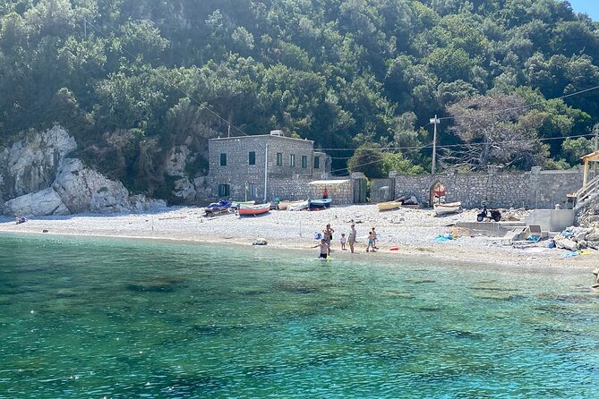 Amalfi Coast Small Group Day Boat Tour with Limoncello Onboard - Beach-Club Style Break: Pupetto Beach Club and Fornillo Energy