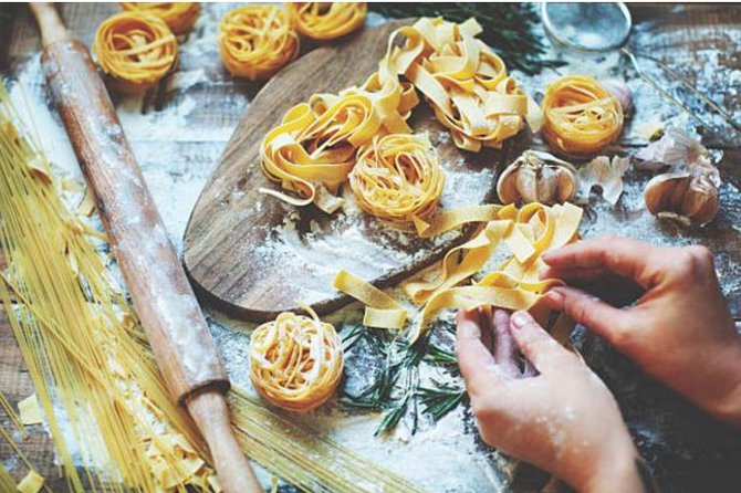 Amazing Pizza and Pasta Class at Savio’s kitchen cooking school - Wine, stories, and the lessons that go beyond recipes