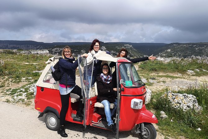 Ape Tour Matera - Panoramic tour in ape calessino - Stop 2: Piazza San Pietro Caveoso and the Sasso Caveoso heart