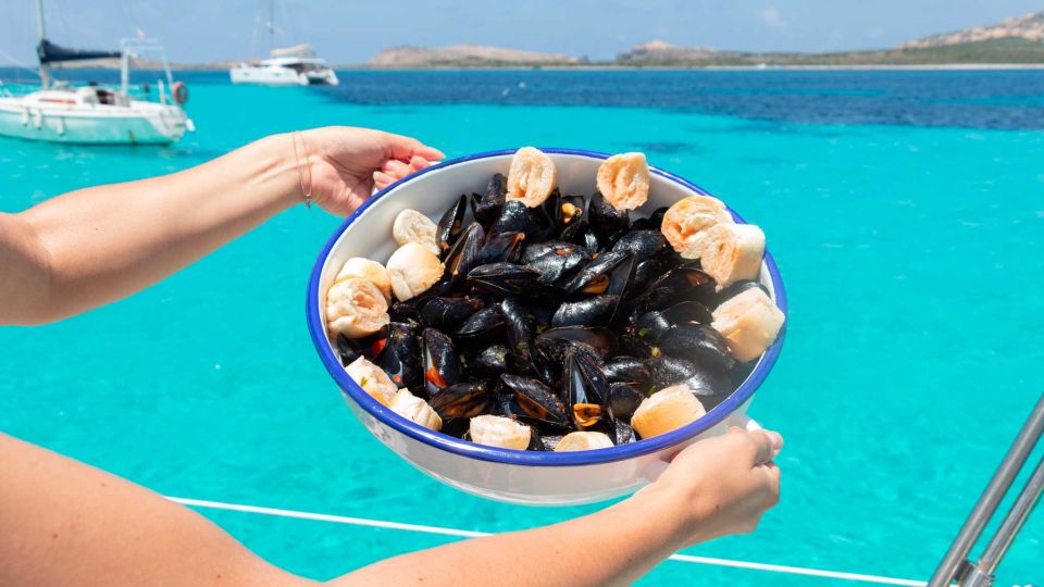 Asinara: Full Day Sailboat Excursion from Stintino - Lunch on board: seafood, wine, and the kind of simplicity that works