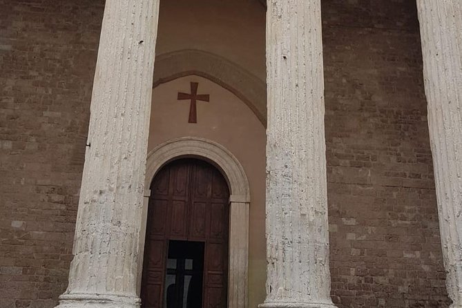 Assisi and Orvieto from Rome: Enjoy a Full-Day Small-Group Tour - Assisi Stop 1: Santa Maria degli Angeli and the Porziuncola Story