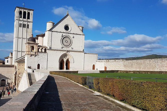 Assisi and Orvieto from Rome: Enjoy a Full-Day Small-Group Tour - Basilica Papale e Sacro Convento di San Francesco: The Main Event