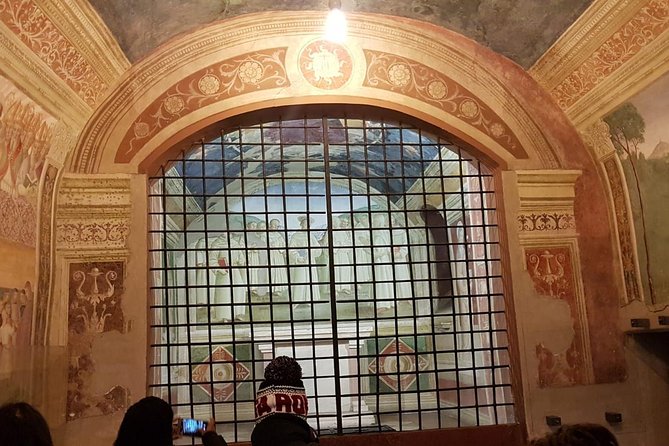 Assisi and Orvieto from Rome: Enjoy a Full-Day Small-Group Tour - Exploring Orvieto After the Cathedral: Etruscan Origins and Cliff-Top Views