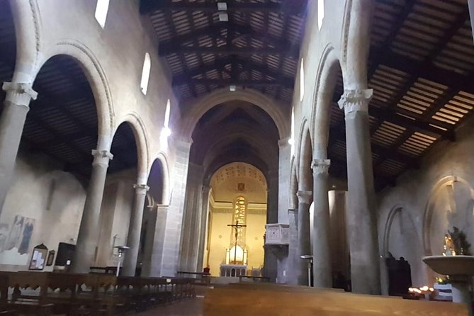 Assisi and Orvieto from Rome: Enjoy a Full-Day Small-Group Tour - Assisi Stop 2: Santa Chiara’s Church and the Francis/Clare Connection