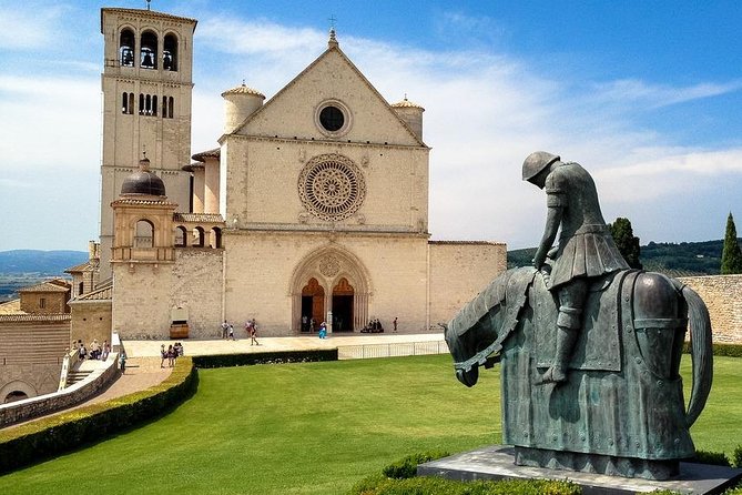 Assisi Private Walking Tour including St. Francis Basilica - St. Clare Basilica: The Story Starts With Her