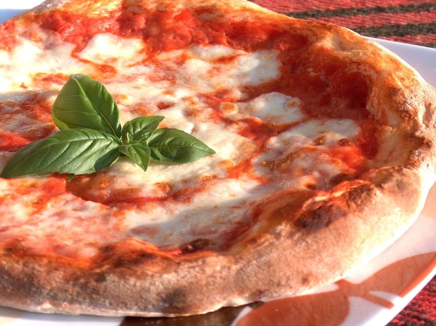 Authentic Neapolitan Pizza Lesson - Knead, Stretch, Top: The Skills You’ll Want to Repeat at Home