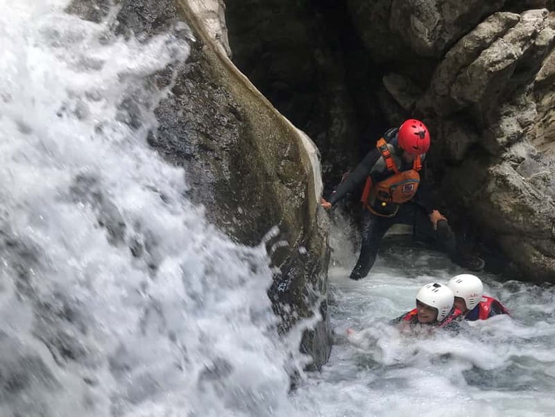 Bagni di Lucca: River Trekking In The Cocciglia Canyon - Why this Cocciglia Canyon trek feels different in Tuscany