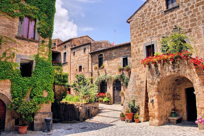 Bagnoregio & Orvieto Day Trip from Rome with Wine Tasting & Lunch - Wine tasting and lunch: how to get the best experience