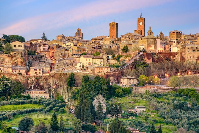 Bagnoregio & Orvieto Day Trip from Rome with Wine Tasting & Lunch - Getting on and off the coach: meeting point nerves and group flow