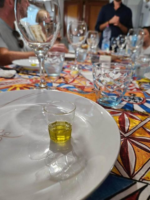 Balestrate: Olive Grove Tour with Wines & Olive Oil Tasting - The 45-minute olive grove walk with Francesco