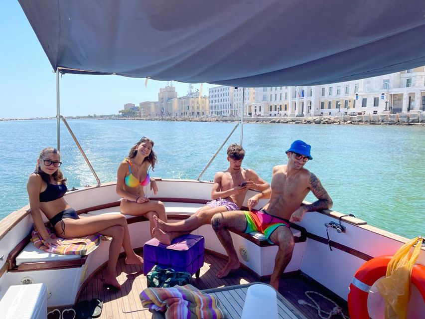 Bari by boat: admire the city from the sea with Aperitivo - Your 1.5-hour sail plan: what happens between the harbor and the stop