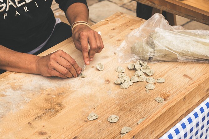 Bari Walking Tour with Pasta Experience - Cattedrale di San Sabino and the Succorpo: The Underground Surprise