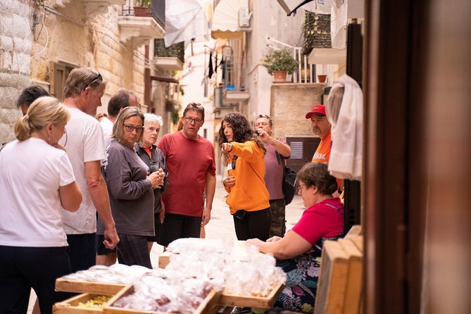 Bari Walking Tour with Pasta Experience - Piazza del Ferrarese: Where Roman Roads Reappear