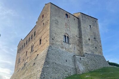Barolo & Barbaresco Wine Tour with a Sommelier - The First Winery Visit in the Barbaresco Area