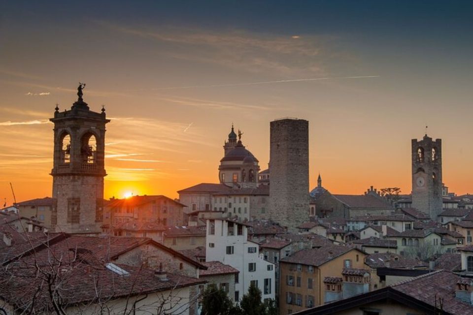 Bergamo: Private custom tour with a local guide - What happens at the start: pickup and first photo stop