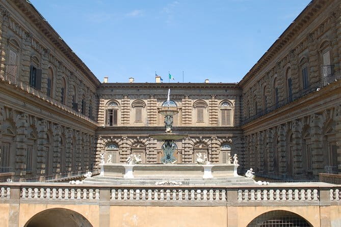 Best of Florence: Small Group Tour Skip-the-Line David & Accademia with Duomo - Price and value: what $78.60 buys in real time