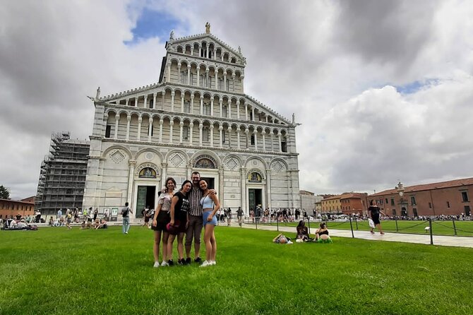 Best of Pisa: Small Group Tour with Admission Tickets - Battistero di San Giovanni: The Acoustic Moment You Can’t Recreate Later