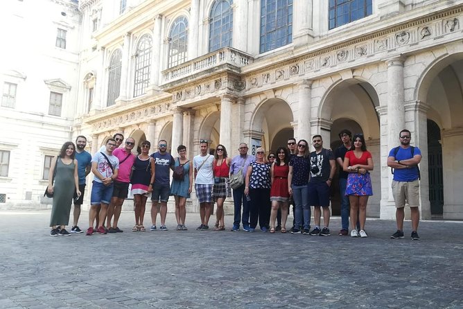 Best of Rome Walking Tour including Trevi Fountain - Piazza Navona: The Biggest Square Moment