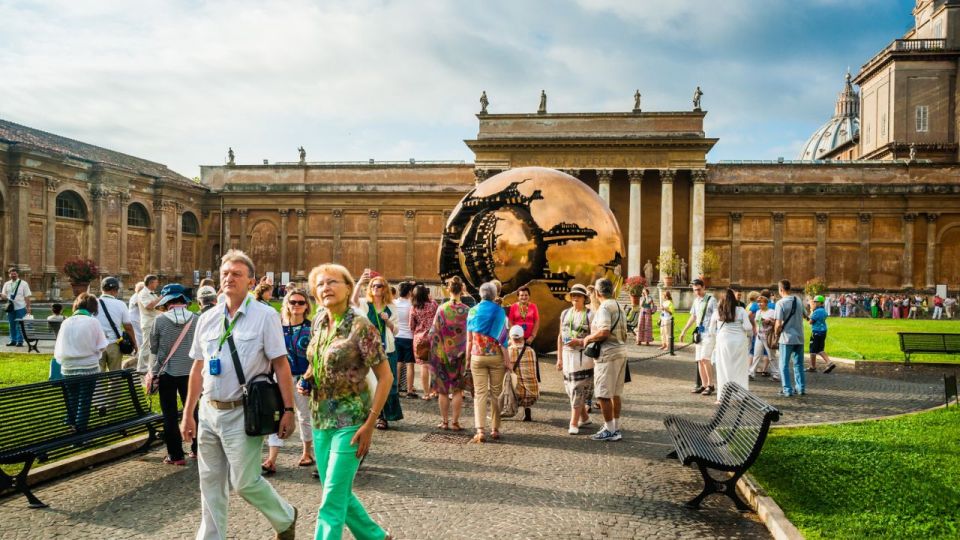 Best of the Vatican: Fast Track Highlights - St. Peter’s Basilica After the Sistine Chapel: Priority Access, but Know the Limits