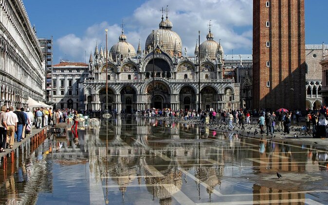 Best of Venice Private Tour: St. Mark's Doge Palace Gondola Ride - Key highlights worth planning around