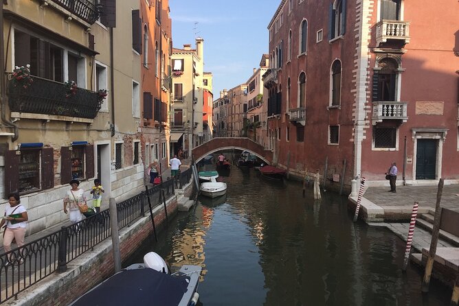 Best of Venice Private Tour: St. Mark's Doge Palace Gondola Ride - Piazza San Marco first: the square before the story turns serious