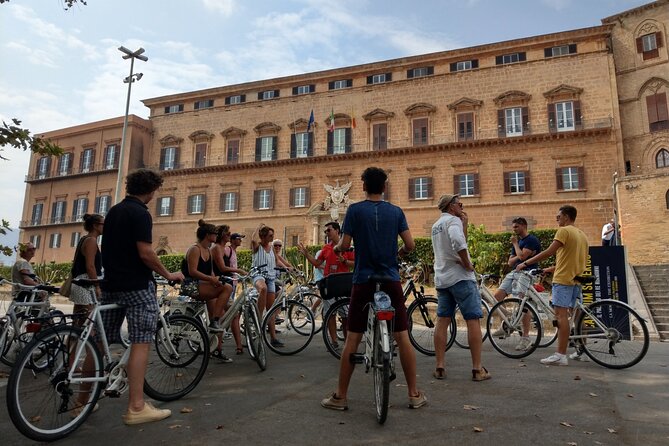 Bike tour of the historic center of Palermo with tasting - Teatro Massimo to Piazza Castelnuovo: A Shift Toward the Present