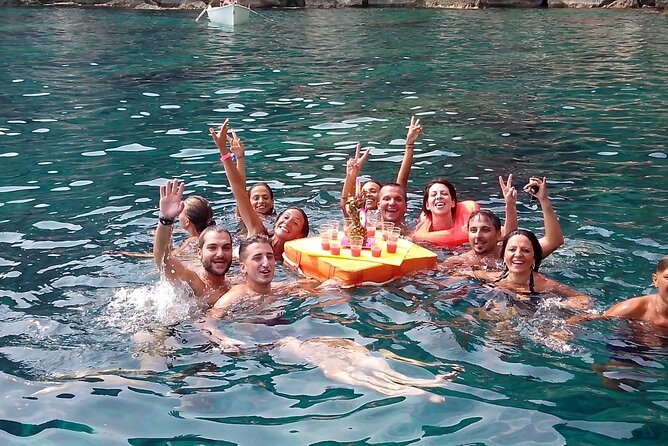 Boat excursion Taormina Giardini Naxos - Meeting at Porto di Giardini Naxos: Finding the Boat Without Stress