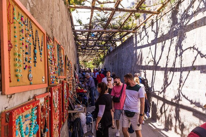 Boat Tour of Amalfi, Positano and Ravello from Sorrento - Back on board: comfort, narration, and motion reality