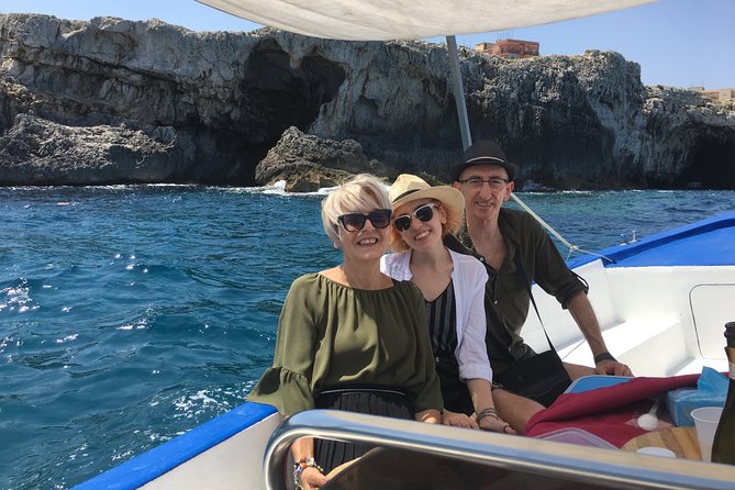 Boat tour of Ortigia Island and sea caves - How long it really takes: timing depends on water