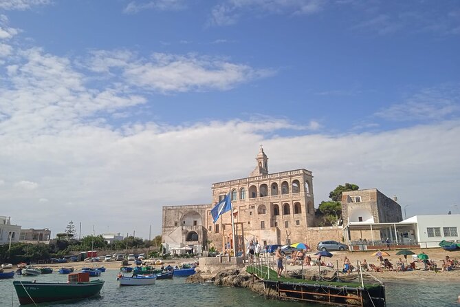 Boat tour of the Polignano a Mare caves with aperitif - Meeting Point at San Vito: get your timing right