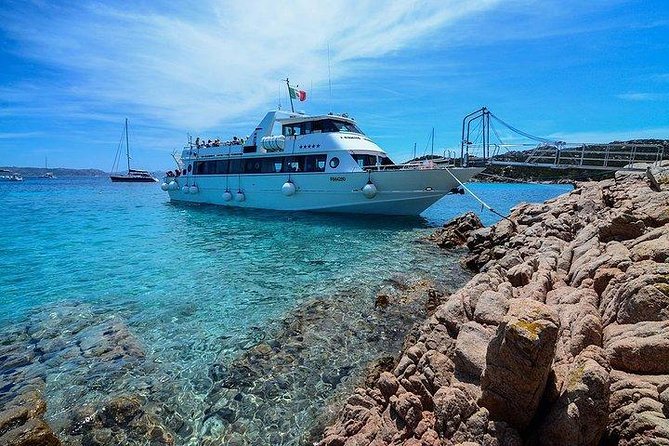 Boat trips La Maddalena Archipelago - Departure from La Maddalena - The real reason this boat day works: short hops, big scenery