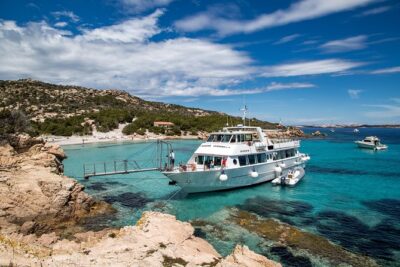 Boat trips La Maddalena Archipelago - Departure from La Maddalena - Price and value: what $63.52 buys you (and what it doesn’t)