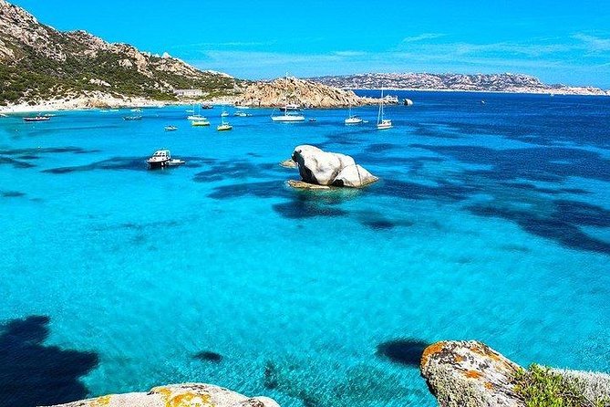 Boat trips La Maddalena Archipelago - Departure from La Maddalena - Stop 1: Maddalena islands and the guided route across the archipelago