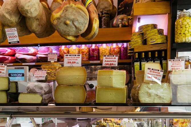 Bologna gastronomic experience with a local - Best gelato finale at a family shop founded in 1972