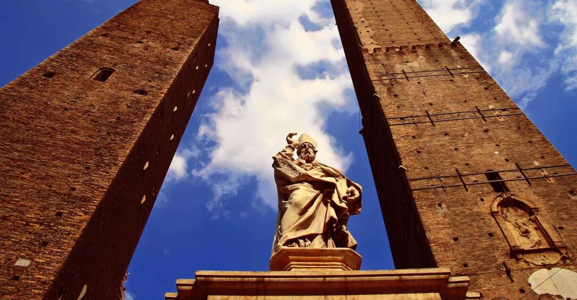 Bologna: Guided Walking Tour - Via Farini and the Streets Between Landmarks
