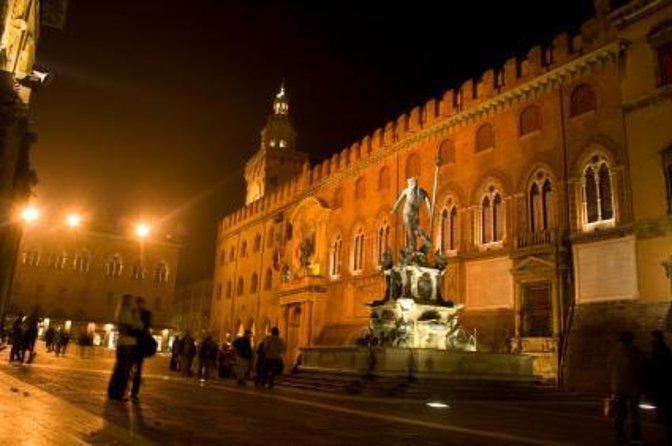 Bologna historical art walking tour with hidden gems and tastings - Archiginnasio di Bologna: Oldest-University Headquarters, Anatomy Theatre, and Stabat Mater Rooms
