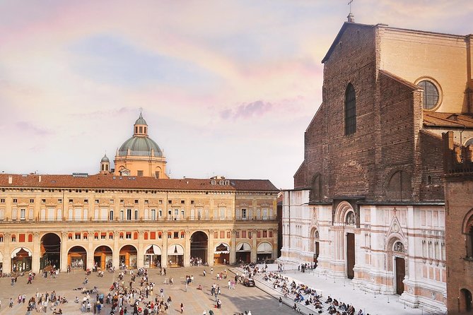 Bologna historical art walking tour with hidden gems and tastings - Palazzo d’Accursio: Frescoes, a Bishop’s Chapel, and the Stairs for Horsemen