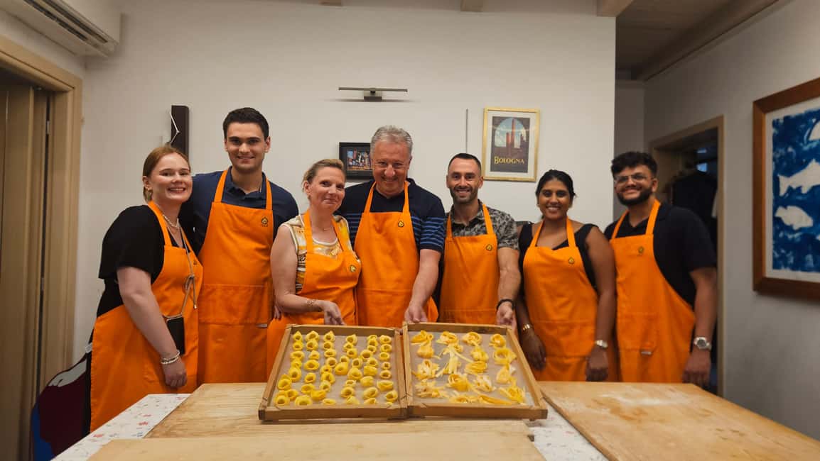 Bologna: Pasta Cooking Class, Ragu & Wine with Local Host - Key Points Before You Go