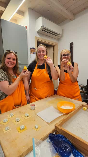Bologna: Pasta Cooking Class, Ragu & Wine with Local Host - Dessert Choice: Tiramisu or Trifle, Made With Care